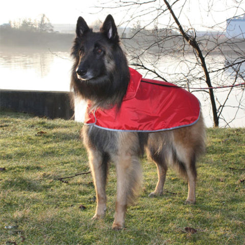 RC Pet Packable Rain Poncho; available in 2 colours and 6 sizes.